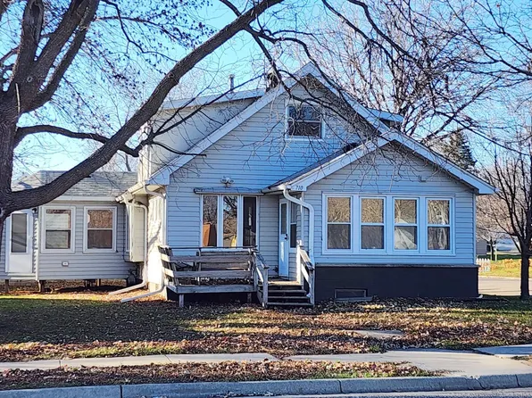 710 Broadway Ave S, Cokato, MN 55321