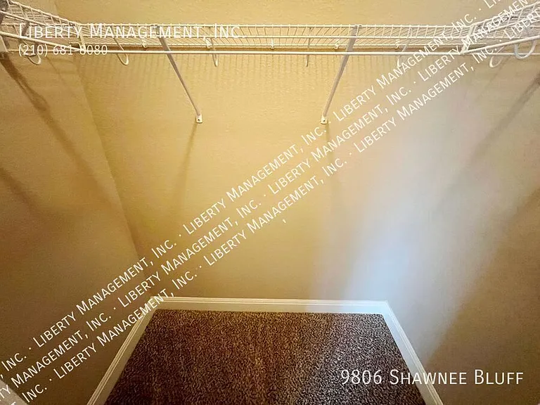 9806 Shawnee Blf — Photo 36