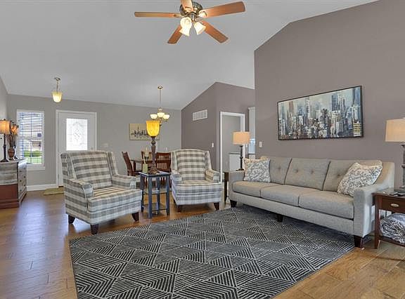 5th image of 6704 Crossington Ln