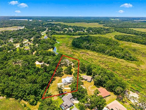 4th image of 32 N Shadow Wood Dr