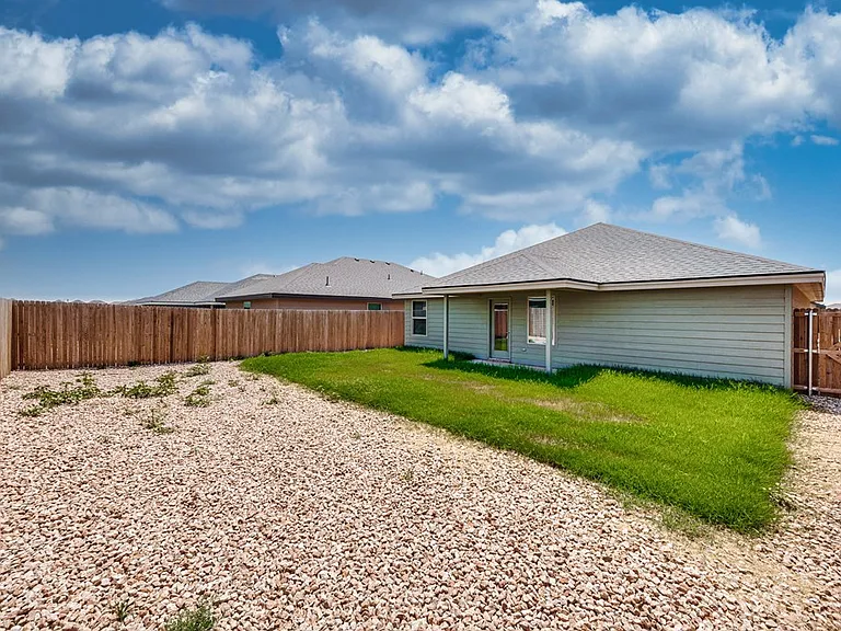 8209 E County Road 111 — Photo 22