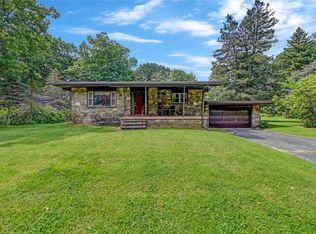 426 Park Ave, Mount Pocono, PA 18344
