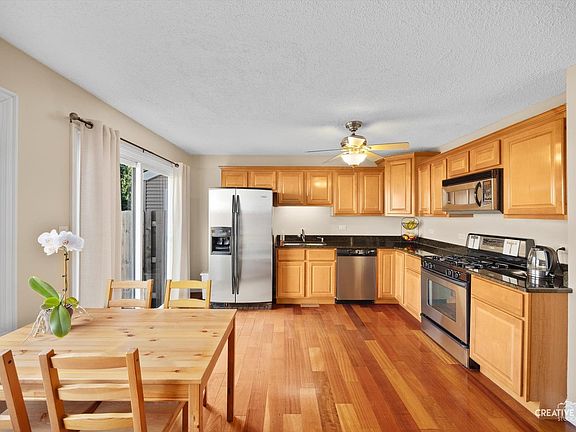 4th image of 730 Weymouth Cir