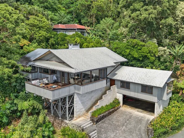 3811 Tantalus Dr, Honolulu, HI 96822