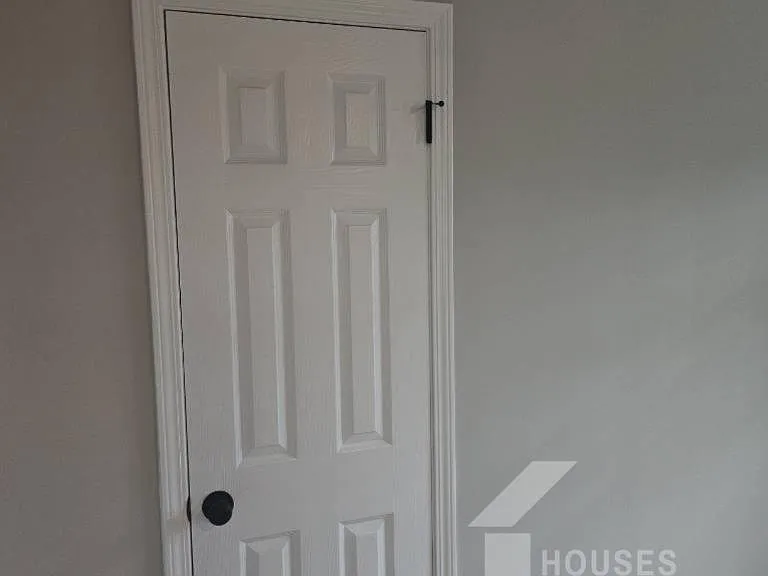 511 Hampton Ave #C101 — Photo 9