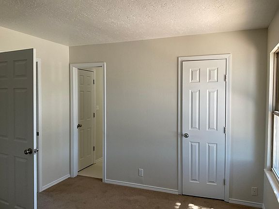 4th image of 8009 Krim Dr NE