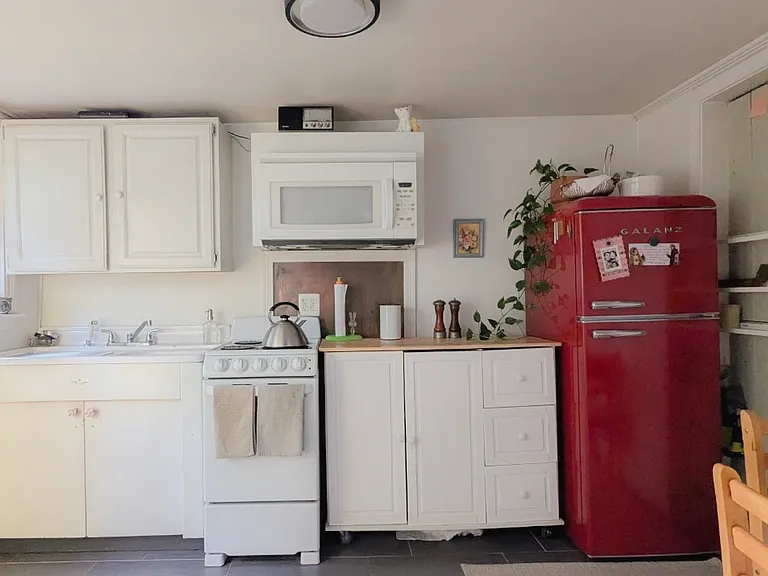 30 Ralph St — Photo 1