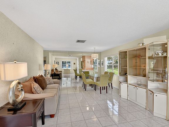5th image of 5199 Rose Hill Drive