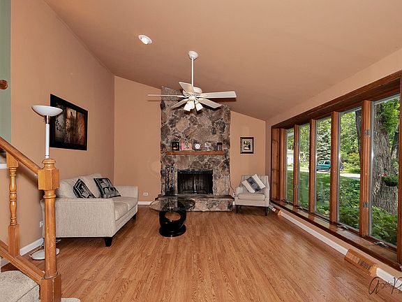 5th image of 33248 N Woodland Ter