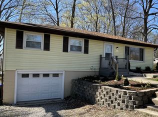 3100 W Shaw Rd, Bloomington, IN 47403