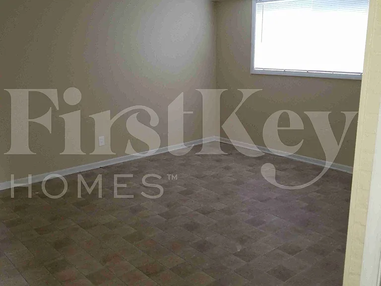 29 N Walnut Ln — Photo 13