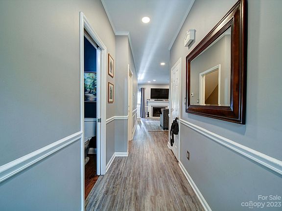 4th image of 2300 Blair House Ct