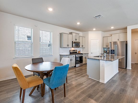 5th image of 2608 Hale Rd