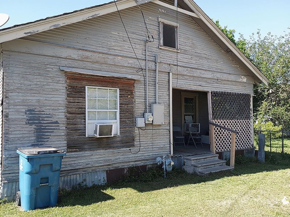 1st image of 612 W 16th Ave