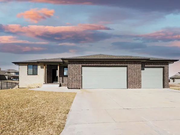 13910 E Willowgreen St, Wichita, KS 67230