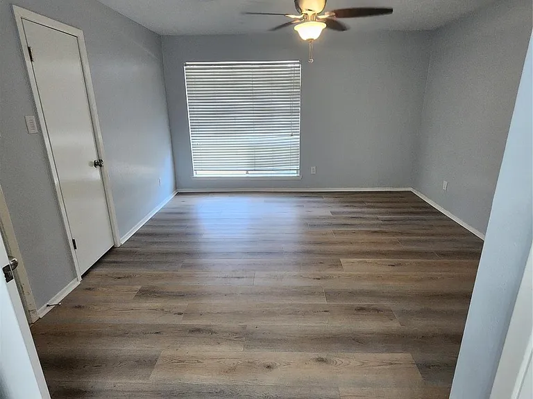 4515 Aspen Brook Ln — Photo 10