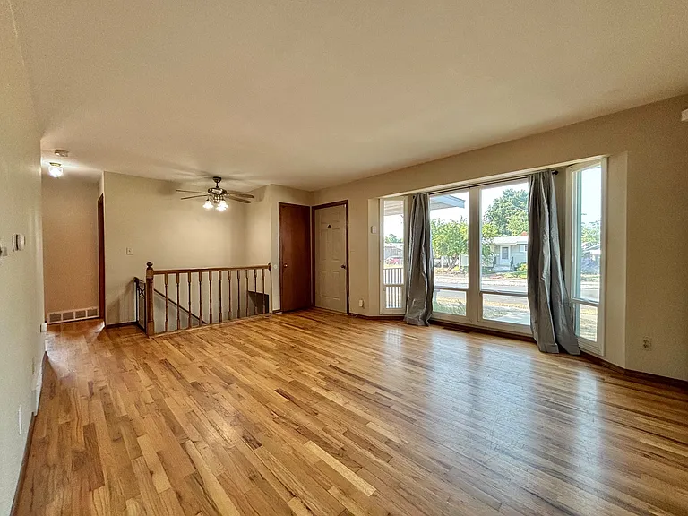 3820 E Carlisle Ave — Photo 4