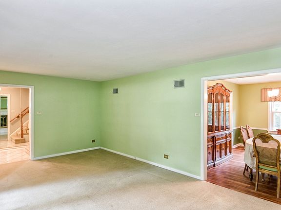 3rd image of 8839 Bracken Cir