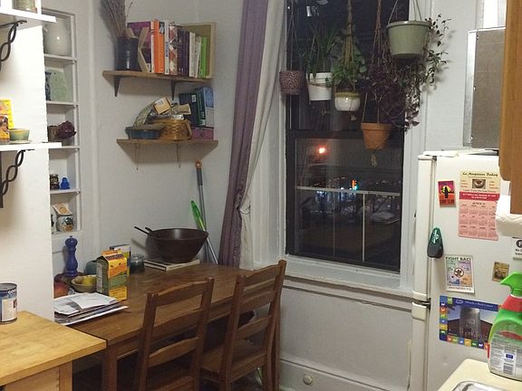 2nd image of 7009 Woodside Ave #1