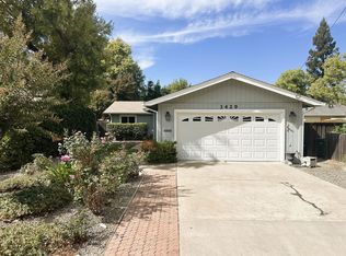 3429 Montclaire St, Sacramento, CA 95821