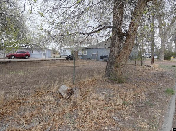 307 N Iowa Ave, Guernsey, WY 82214