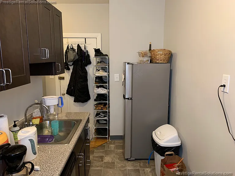 64 Woodstock Ave #3 — Photo 8
