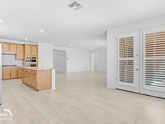 5th image of 40817 W Somers Dr