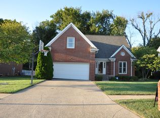 3608 Stonyrun Dr, Louisville, KY 40220