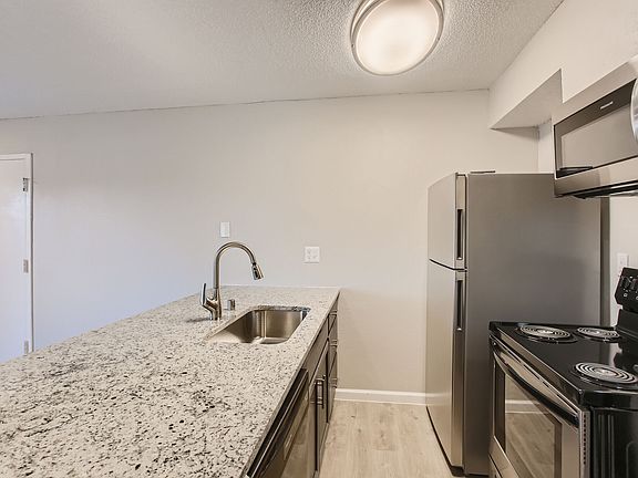 3rd image of 10950 Woodmeadow Pkwy #162