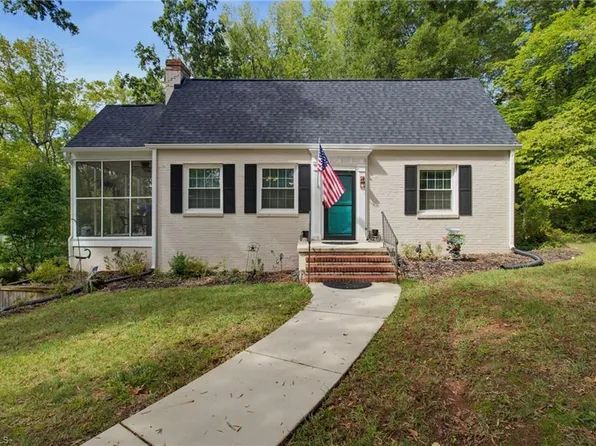 925 Seymour Ct, Eden, NC 27288