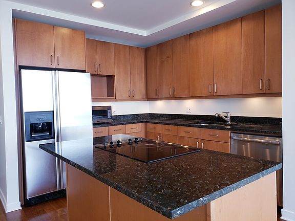 4th image of 737 W Washington Blvd APT 2510