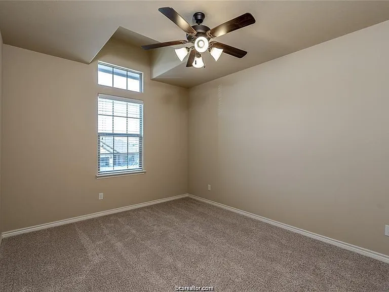 103 Deacon Dr W — Photo 11