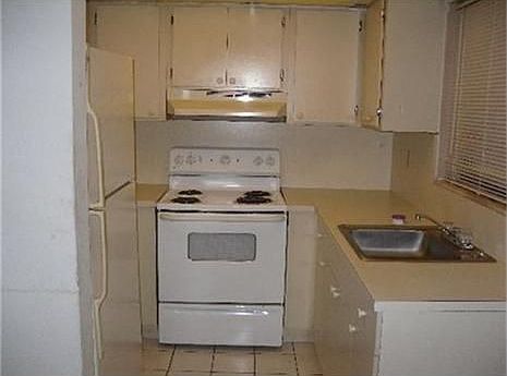 5th image of 5654 W 25th Ct #5654