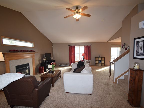 4th image of 304 Hayfield Dr
