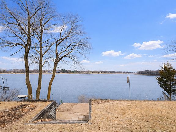 4th image of 7824 Carnelian Rd