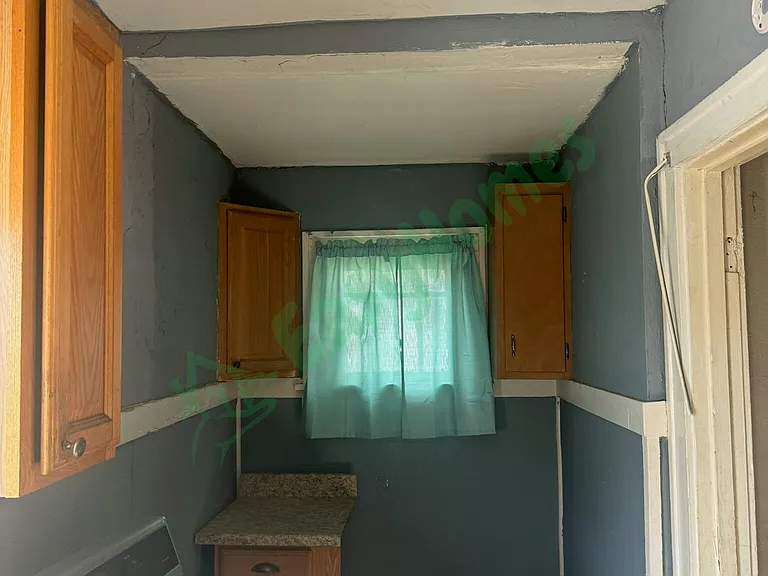 314 Leland St — Photo 9
