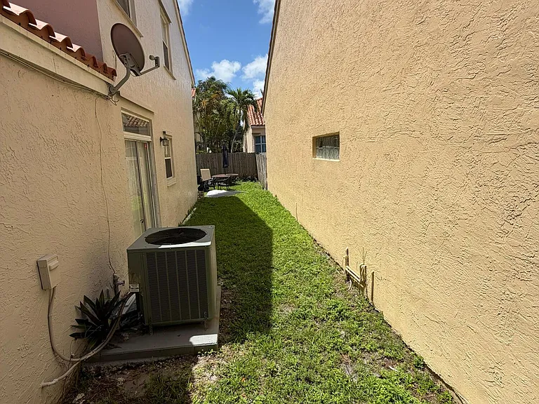 3780 Amalfi Dr #3780 — Photo 71