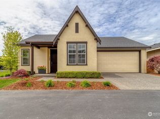 766 SE Nuthatch Dr, College Place, WA