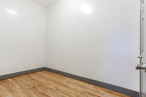 Rented by Brooklyn Group | media 6