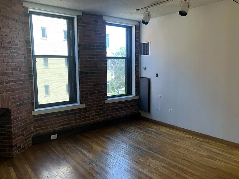 1615 Q St NW #406 — Photo 10