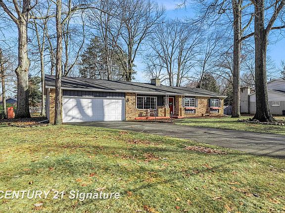 2nd image of 1181 Curwood Rd