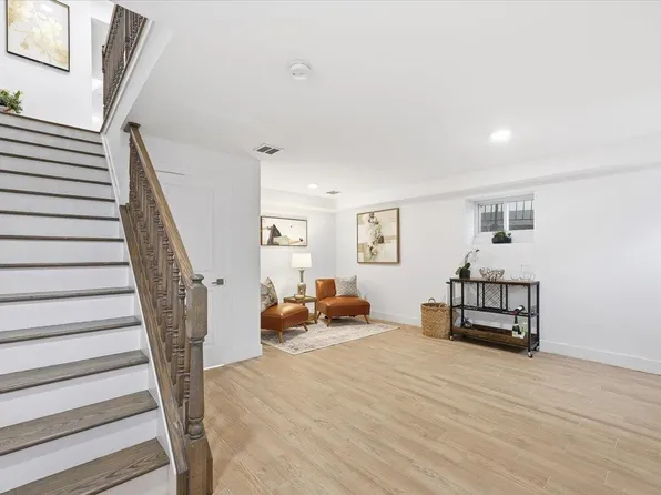 519 Liberty Avenue image 26 of 38