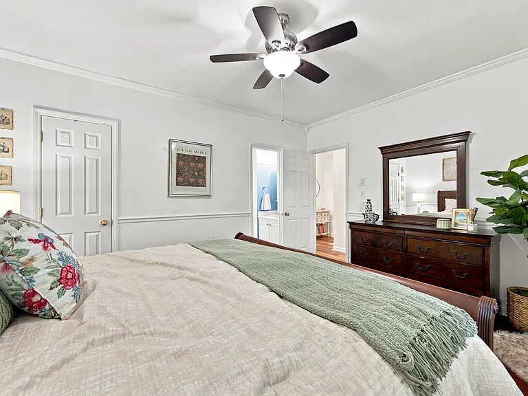 3200 Selwyn Farms Ln #1 — Photo 12
