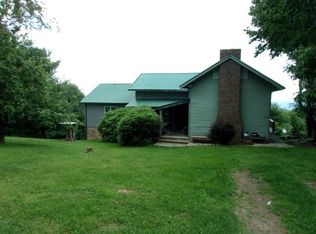 25 Login Ridge Ln, Independence, VA 24348