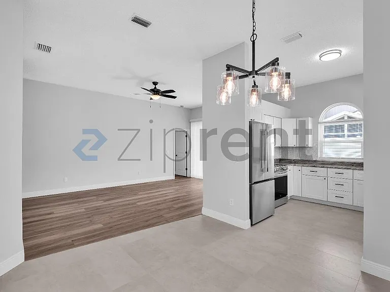 10636 Satinwood Cir — Photo 5