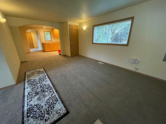 3rd image of 9820 55th Ave NE #A