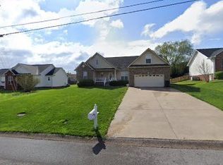 3132 Clydesdale Dr, Clarksville, TN 37043