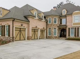 2605 Springbluff Ct, Buford, GA 30519