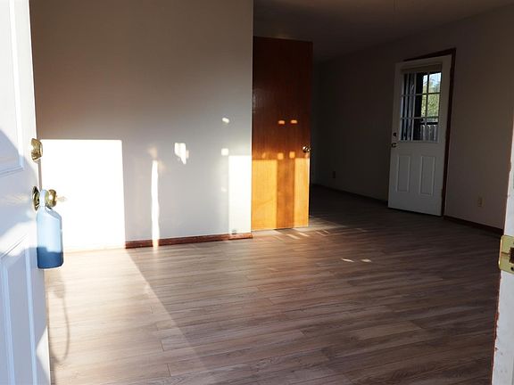 3rd image of 2117 N B St