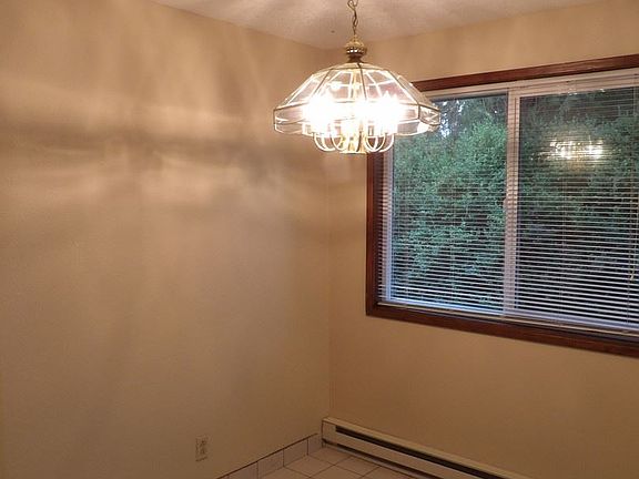 3rd image of 3118 19th Pl APT 04